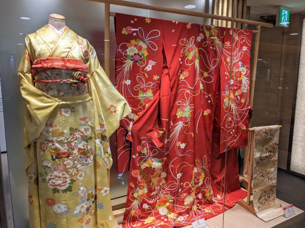 Example Kimono at Takashimaya with Obi belt