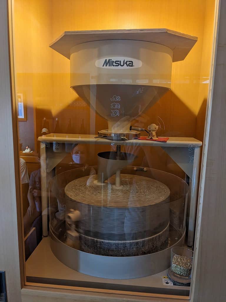 soba flour being made from buckwheat