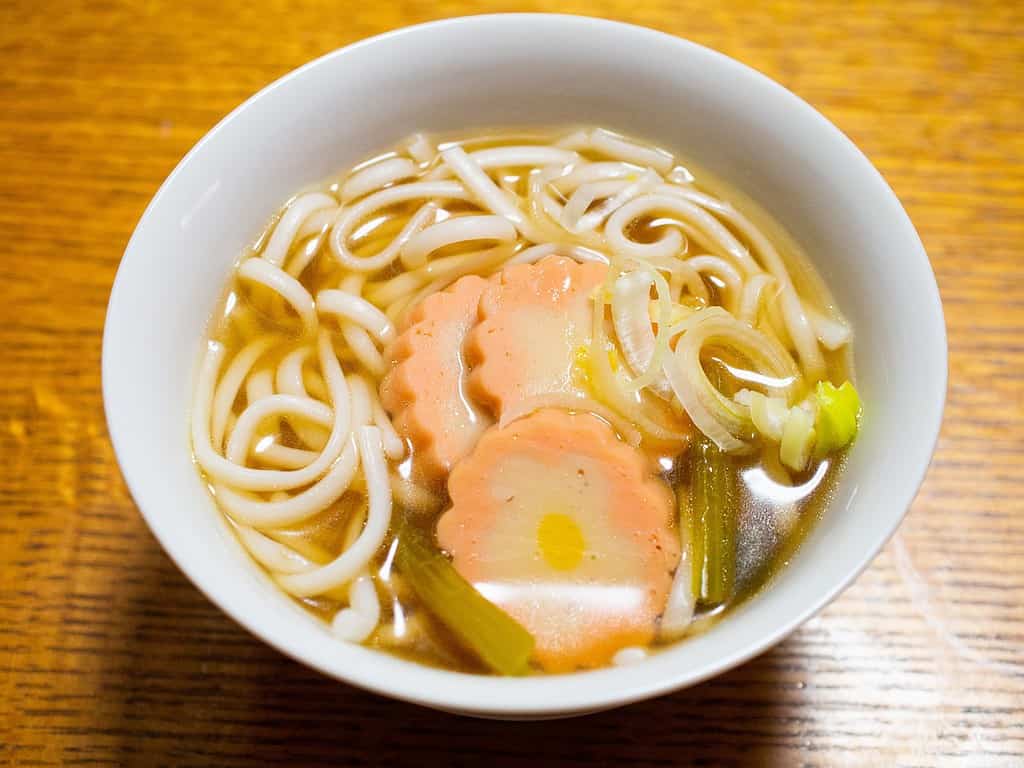 udon with fish cake