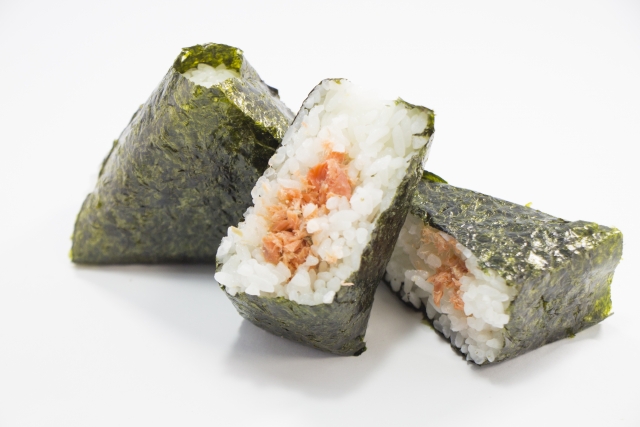 onigiri with salmon filling