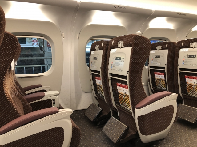 shinkansen green car seats